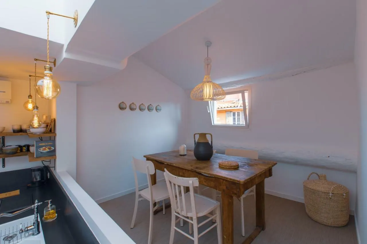 Ze Perfect Place - Vieux Nice - Exceptionnel Appartement - Calme Et Terrasse Avec Vues